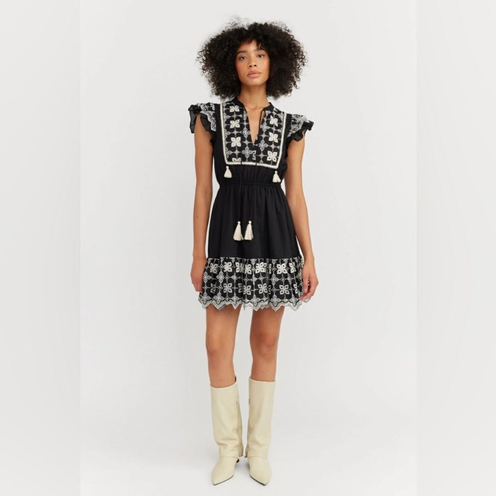 En Saison Women’s Ottis Floral Embroidered Mini Dress Black White Small NWT
